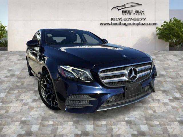 2017 Mercedes-Benz E-Class E 300 Sport RWD photo
