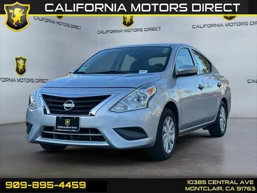 2016 Nissan Versa S Plus FWD photo