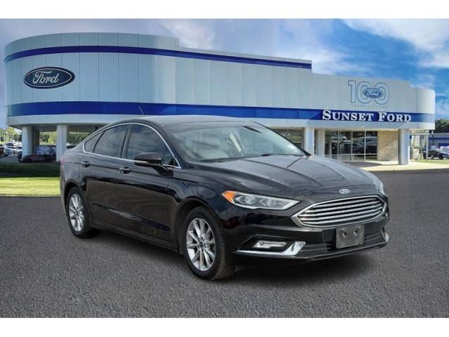 2017 Ford Fusion SE FWD photo