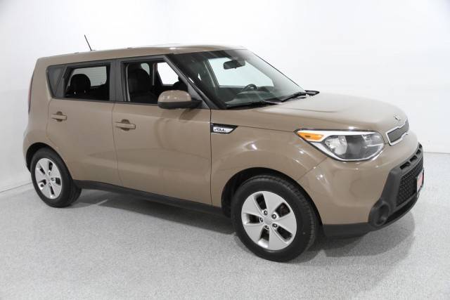 2016 Kia Soul Base FWD photo