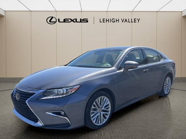2016 Lexus ES  FWD photo