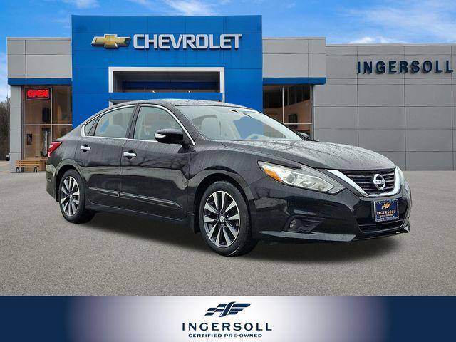 2016 Nissan Altima 2.5 SV FWD photo