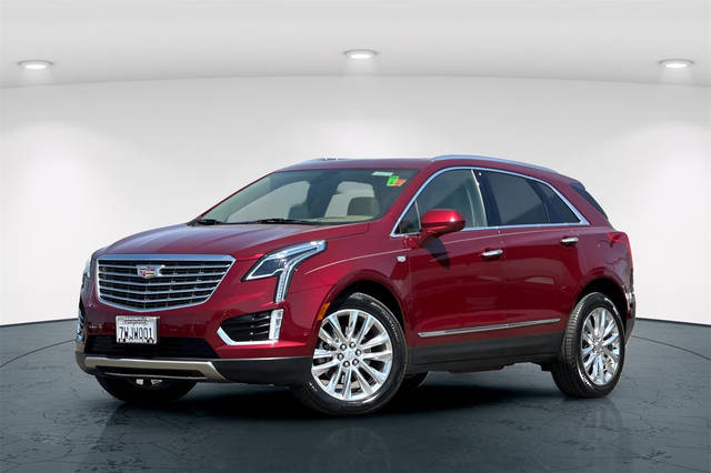 2017 Cadillac XT5 Platinum AWD AWD photo