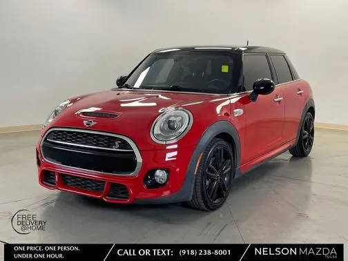 2016 MINI Hardtop 4 Door S FWD photo