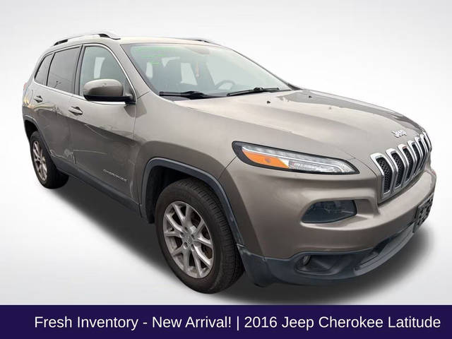 2016 Jeep Cherokee Latitude FWD photo