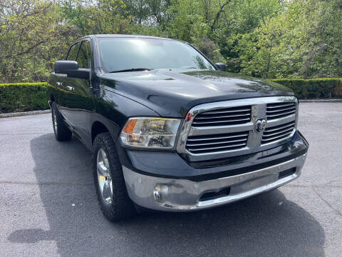 2016 Ram 1500 Big Horn 4WD photo