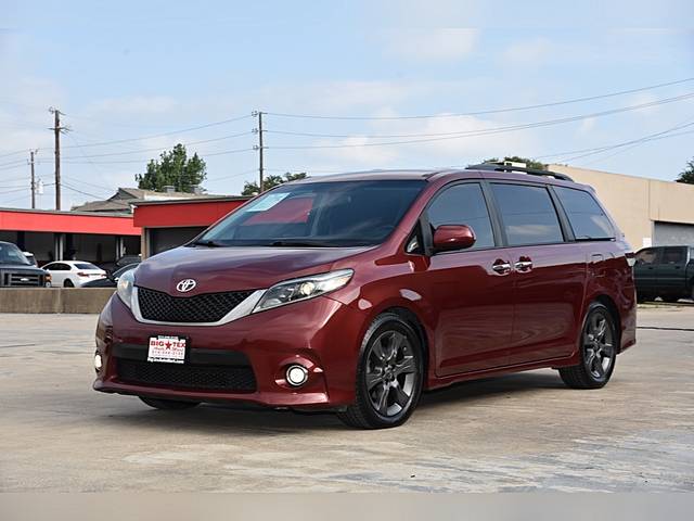 2016 Toyota Sienna SE FWD photo