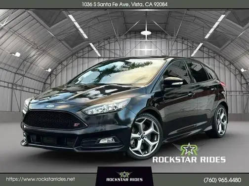 2016 Ford Focus ST FWD photo