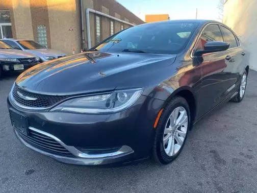 2015 Chrysler 200 Limited FWD photo