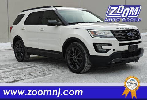 2017 Ford Explorer XLT 4WD photo