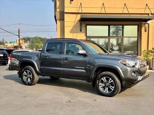 2016 Toyota Tacoma TRD Sport 4WD photo