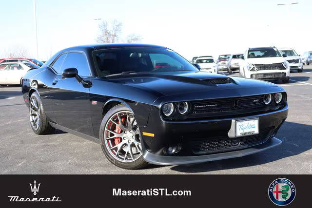 2015 Dodge Challenger SRT 392 RWD photo