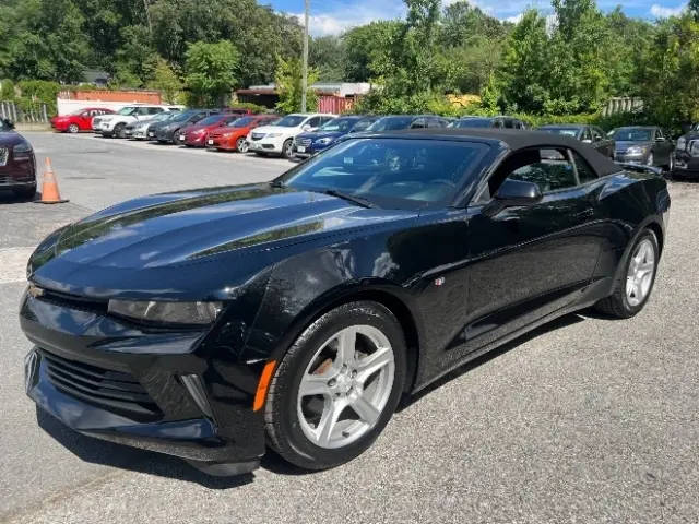2017 Chevrolet Camaro 2LT RWD photo