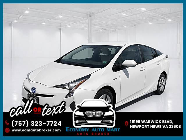 2016 Toyota Prius Four FWD photo