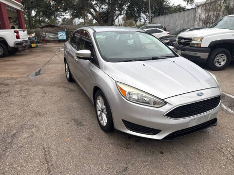 2015 Ford Focus SE FWD photo