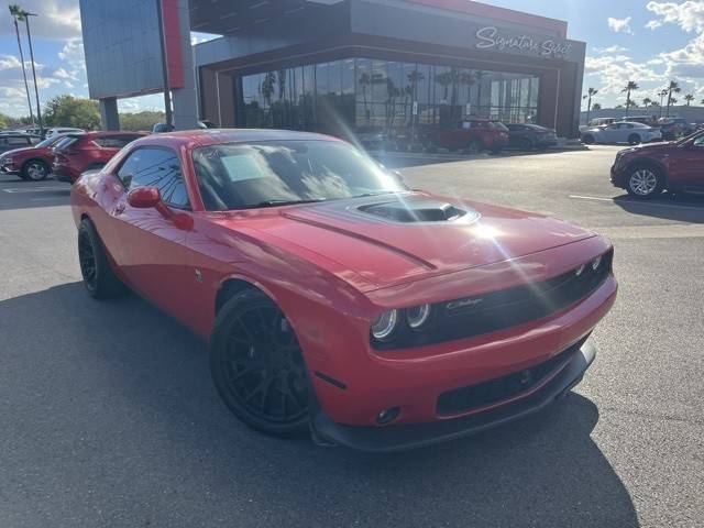 2016 Dodge Challenger 392 Hemi Scat Pack Shaker RWD photo