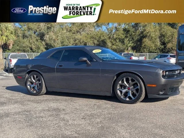2016 Dodge Challenger R/T Plus RWD photo