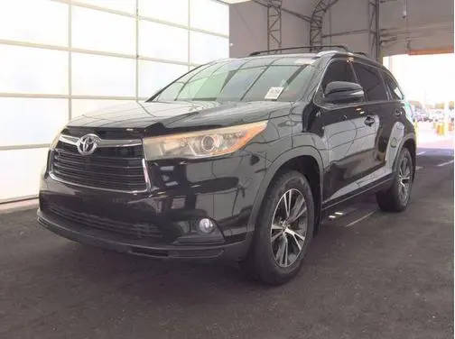 2016 Toyota Highlander XLE FWD photo