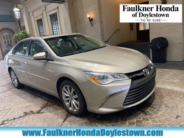 2017 Toyota Camry XLE V6 FWD photo