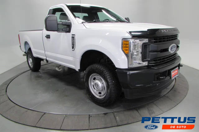 2017 Ford F-250 Super Duty XL 4WD photo