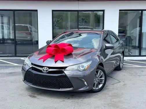 2017 Toyota Camry SE FWD photo