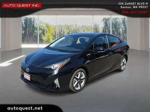 2016 Toyota Prius Three Touring FWD photo