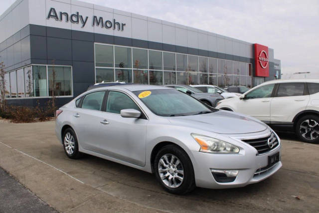 2015 Nissan Altima 2.5 S FWD photo