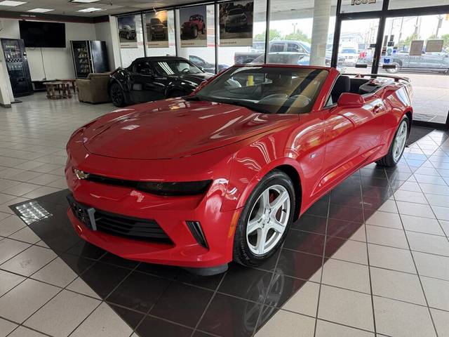 2016 Chevrolet Camaro 1LT RWD photo