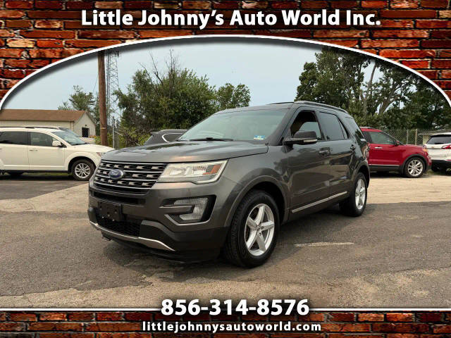 2017 Ford Explorer XLT 4WD photo