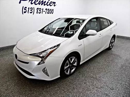 2016 Toyota Prius Four Touring FWD photo