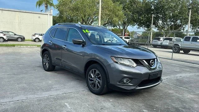 2016 Nissan Rogue SL AWD photo