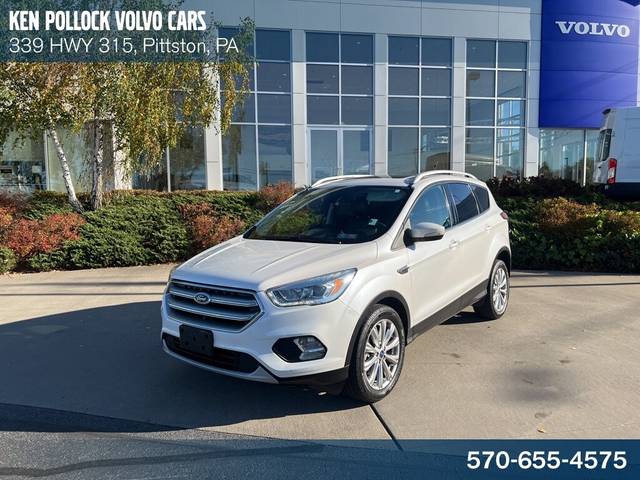 2017 Ford Escape Titanium 4WD photo