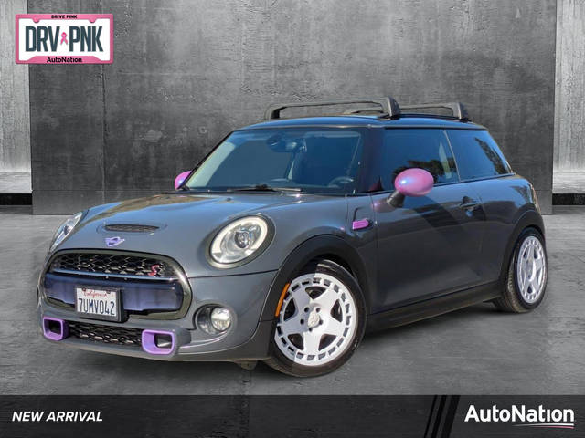 2016 MINI Hardtop 2 Door S FWD photo