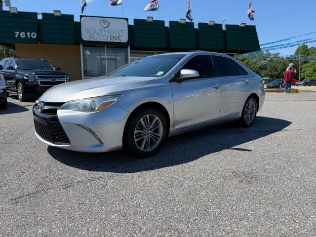 2017 Toyota Camry SE FWD photo