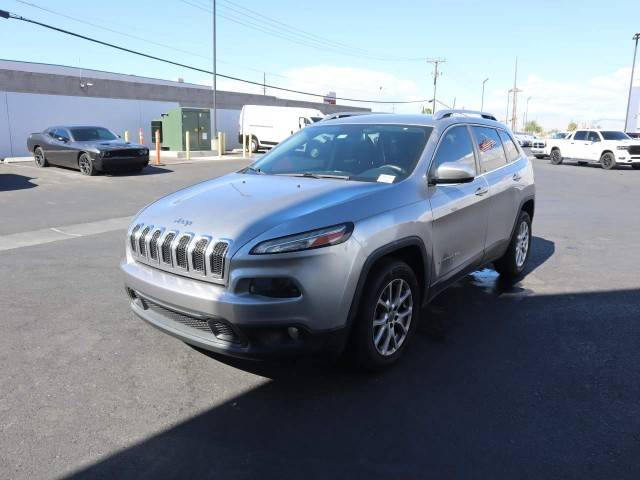 2016 Jeep Cherokee Latitude FWD photo