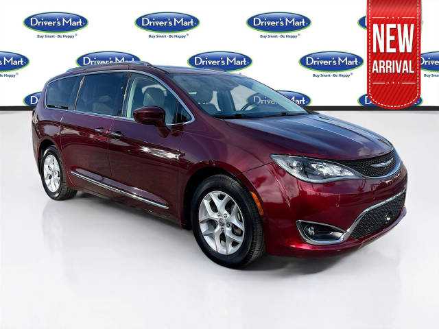 2017 Chrysler Pacifica Minivan Touring-L Plus FWD photo