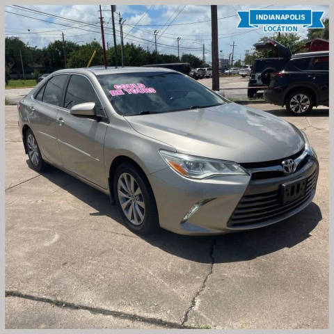 2017 Toyota Camry XLE V6 FWD photo