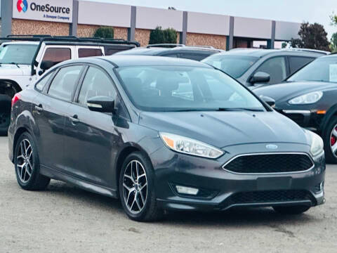 2016 Ford Focus SE FWD photo