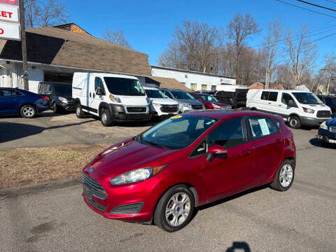 2016 Ford Fiesta SE FWD photo
