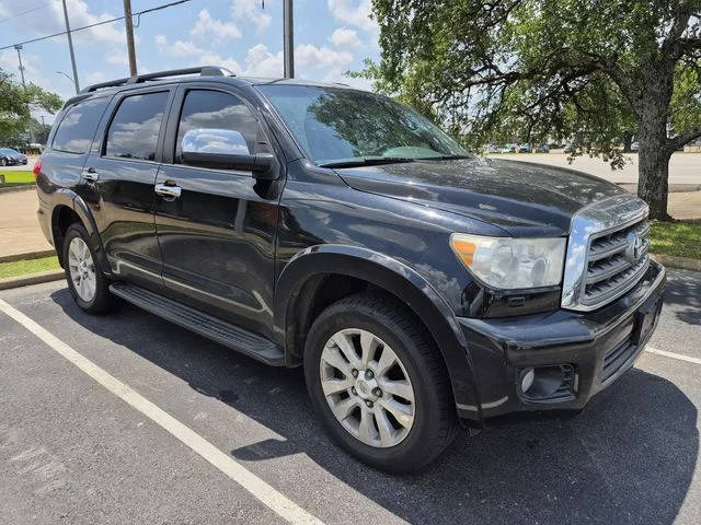 2016 Toyota Sequoia Platinum 4WD photo