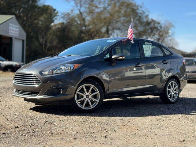 2016 Ford Fiesta SE FWD photo