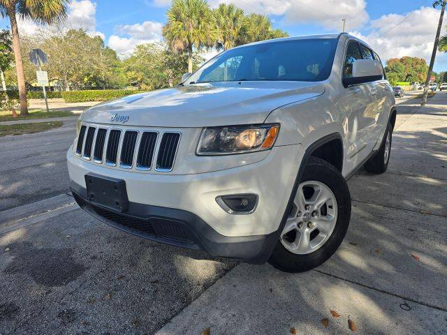 2016 Jeep Grand Cherokee Laredo 4WD photo
