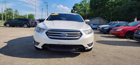 2016 Ford Taurus SEL FWD photo