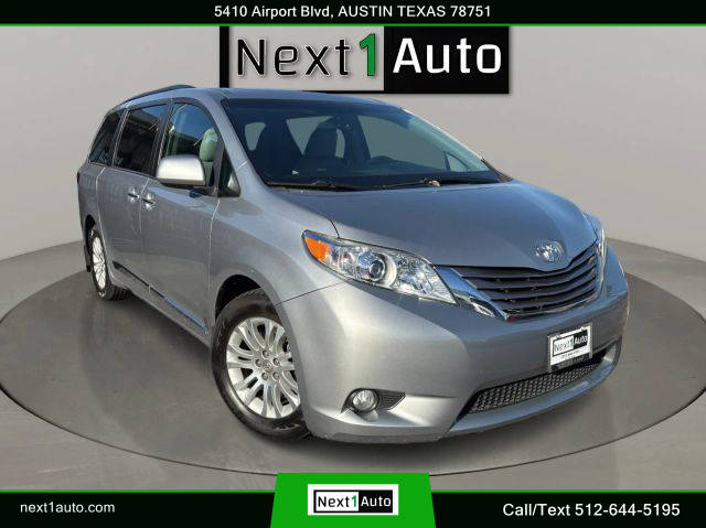 2016 Toyota Sienna XLE FWD photo