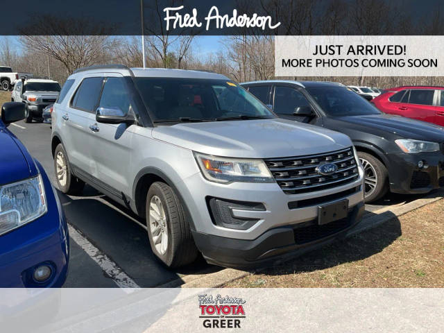 2017 Ford Explorer Base FWD photo