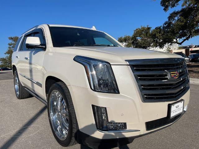 2015 Cadillac Escalade Platinum RWD photo