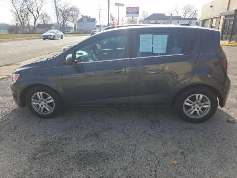 2016 Chevrolet Sonic LT FWD photo