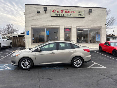 2016 Ford Focus SE FWD photo