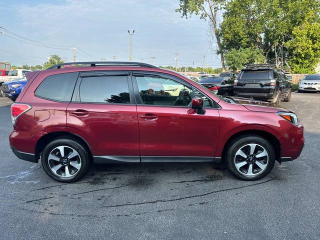 2017 Subaru Forester Premium AWD photo