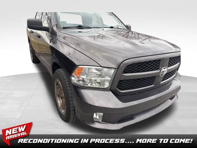 2016 Ram 1500 Express 4WD photo